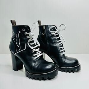 Louis Vuitton Star Trail Logo 37/ US 7 Lace up Ankle Boots Black Leather